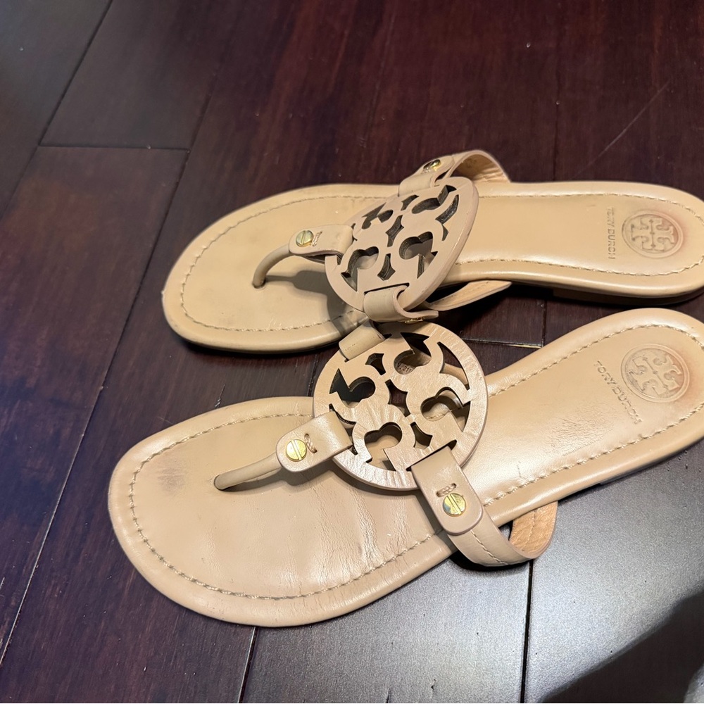 Tory Burch Beige Sandals with Logo Detail